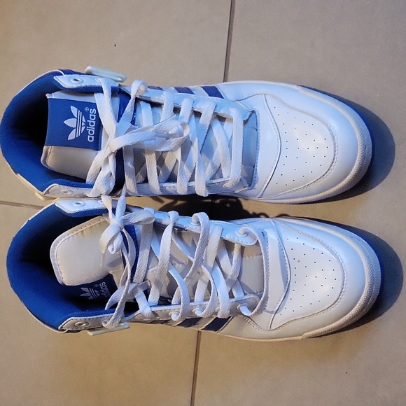 Adidas Hightops - Picture 2 of 7